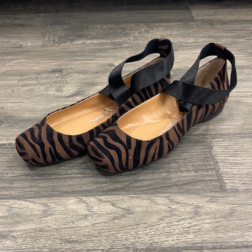 Jessica Simpson ballet flats